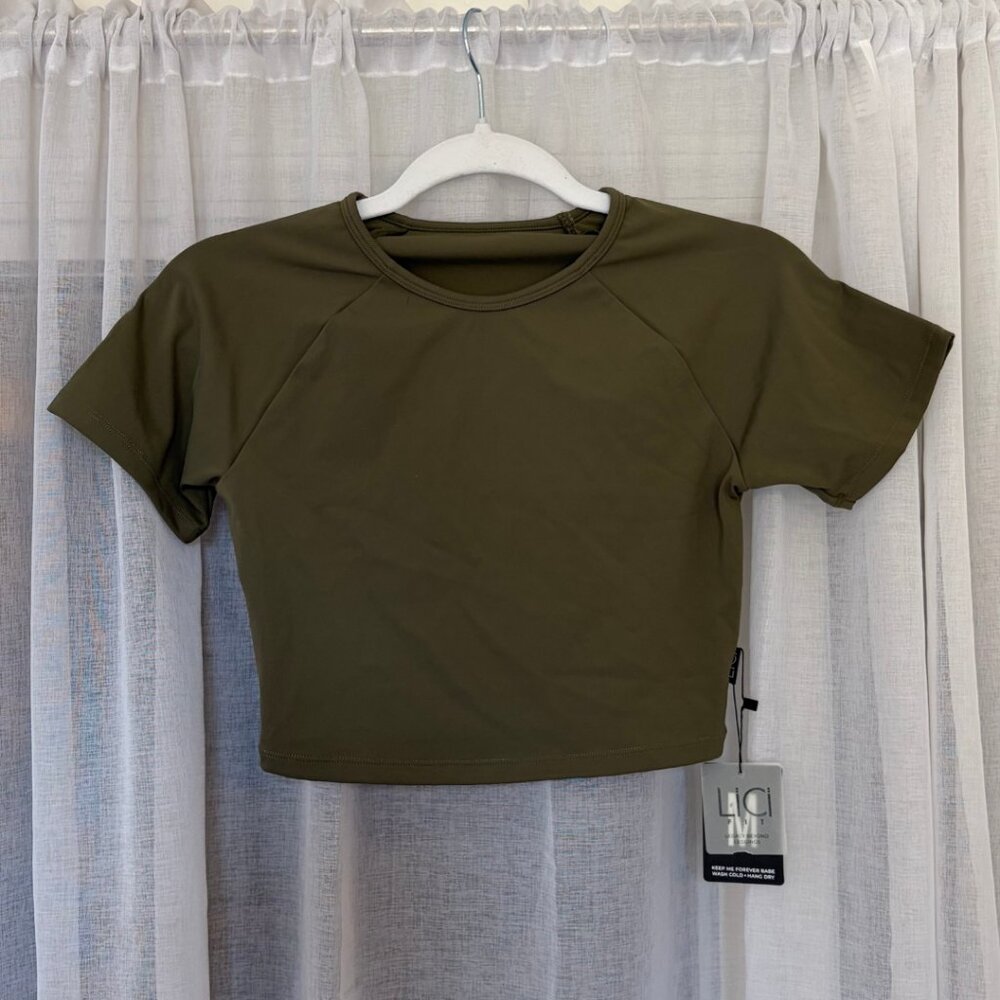 LiCi Fit Crop Top Medium